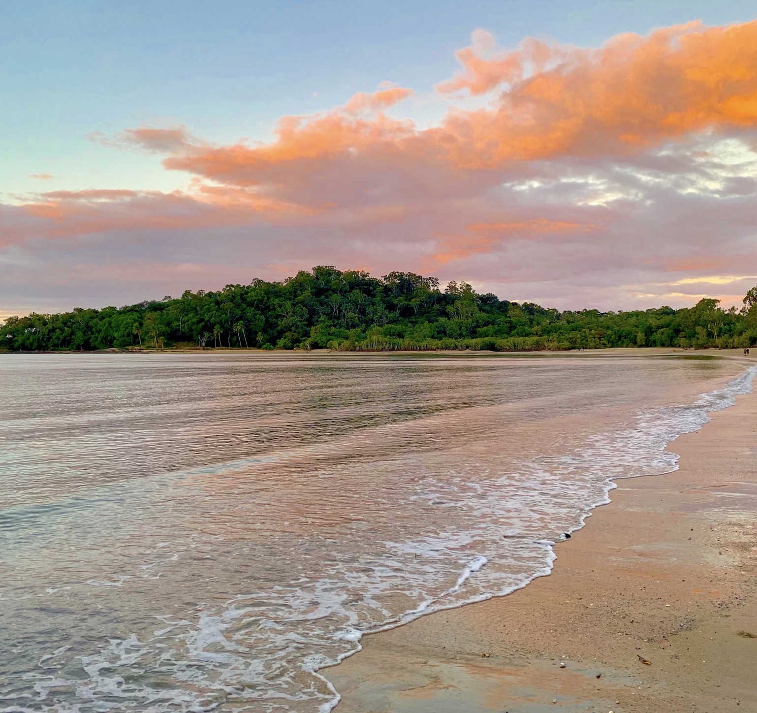 Cozy sunset in Cairns