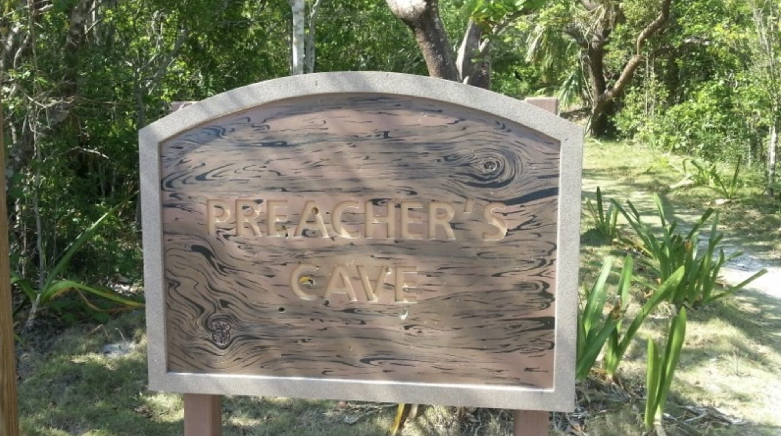 Heading towards Preacher's Cave